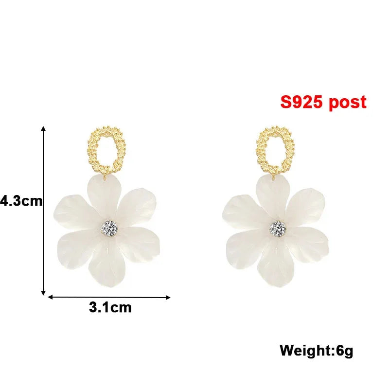 New White Flower Hanging Earring