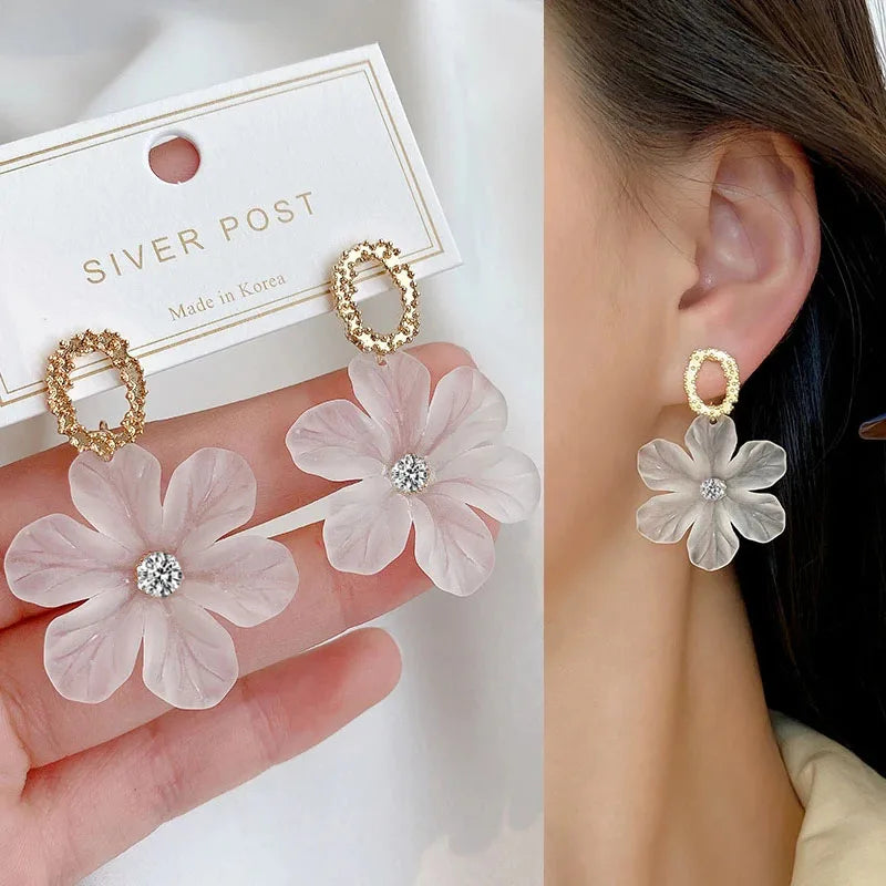 New White Flower Hanging Earring